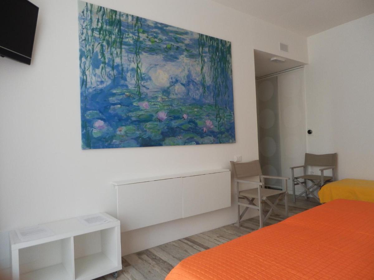 Bb Sharingloft Sirmione Bed & Breakfast Bagian luar foto