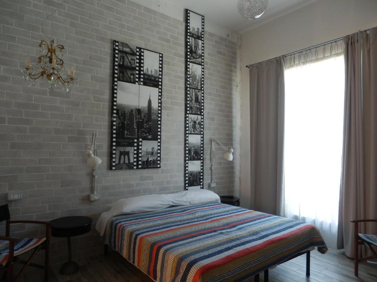 Bb Sharingloft Sirmione Bed & Breakfast Bagian luar foto