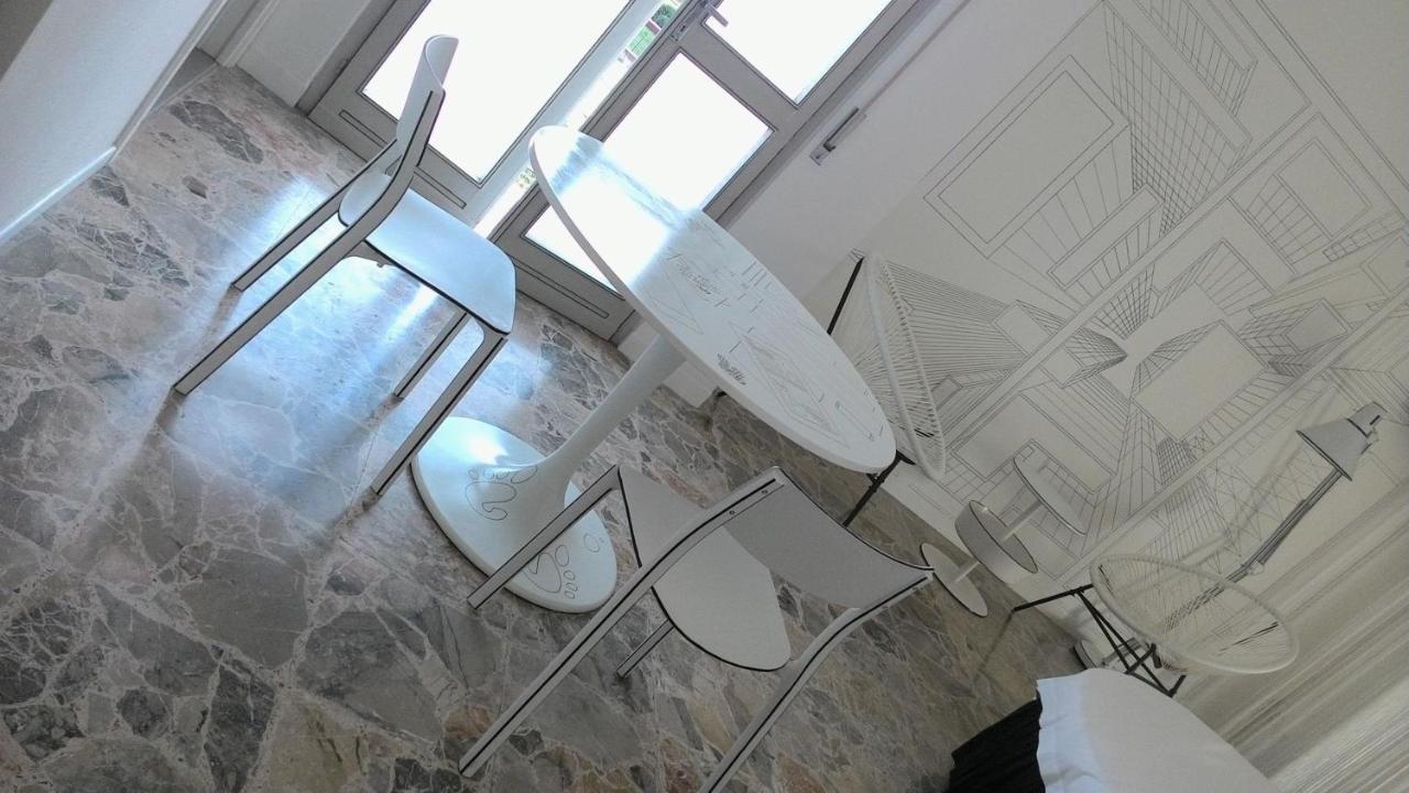 Bb Sharingloft Sirmione Bed & Breakfast Bagian luar foto